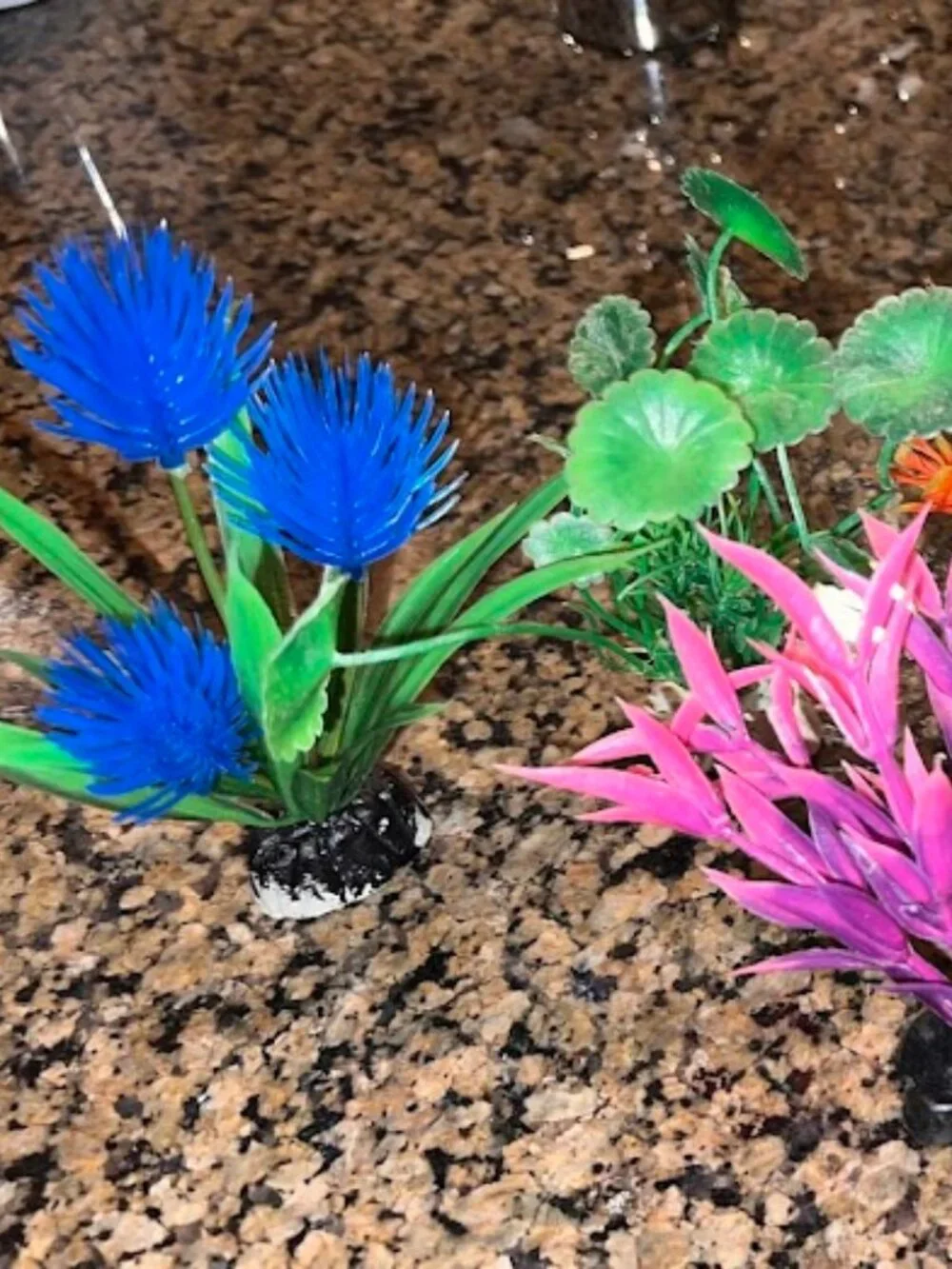 Set of Fish Aquarium Decoration. Total of 18 fake foliage items.